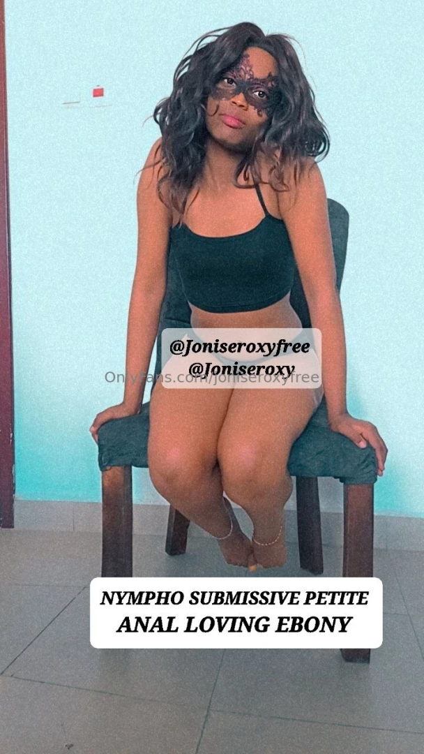 Nympho submissive petite ebony ready to have fun with you message me 