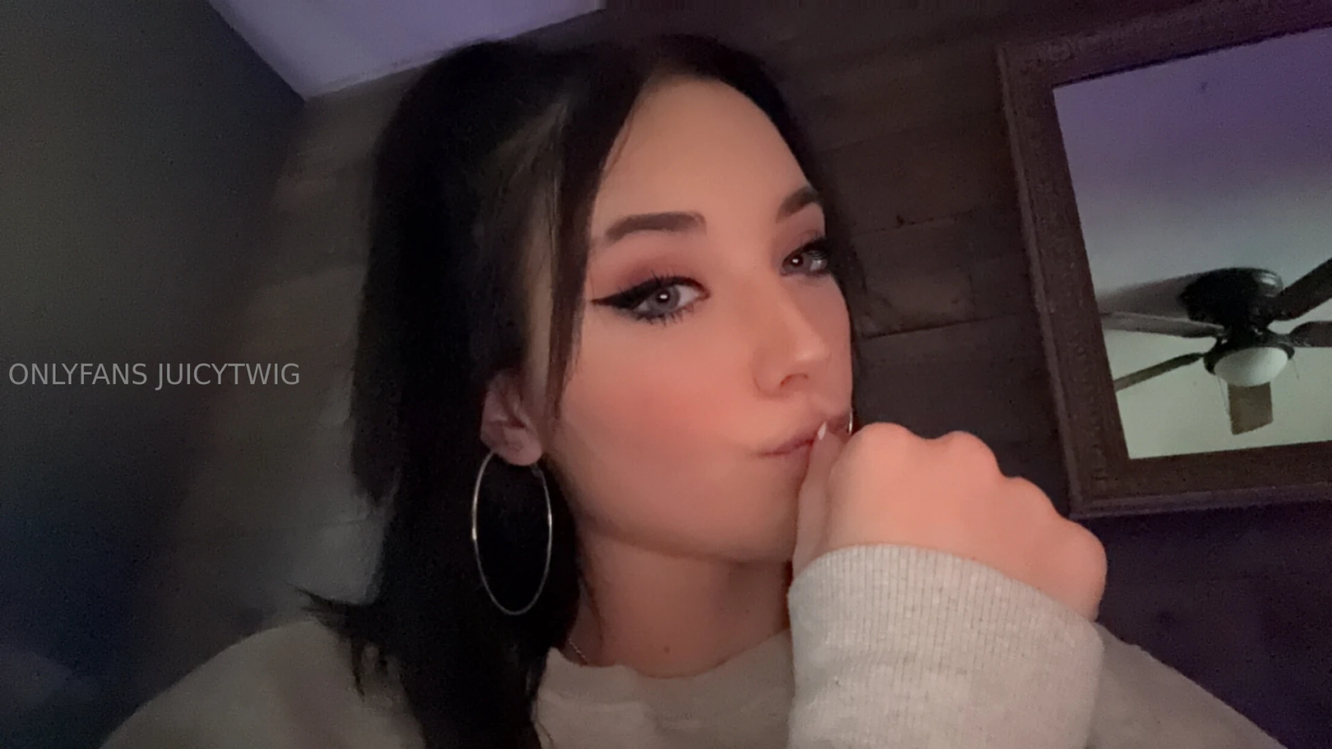 Good morning what do you wanna see happen in the live later no wrong 