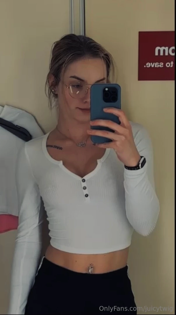 I think white is my new fav color 