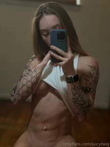Pov your my mirror when i get home from the gym