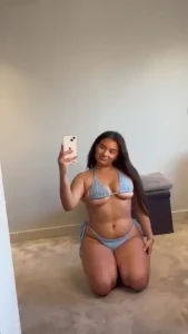 Want me to dance on your lap like this