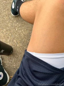 Okay but who s sniffing my boxers after a run