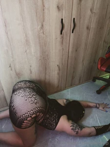 Fuck me like your hot slut in this position