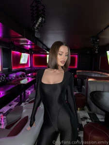 In this outfit i feel irresistible every curve of my body emphasises
