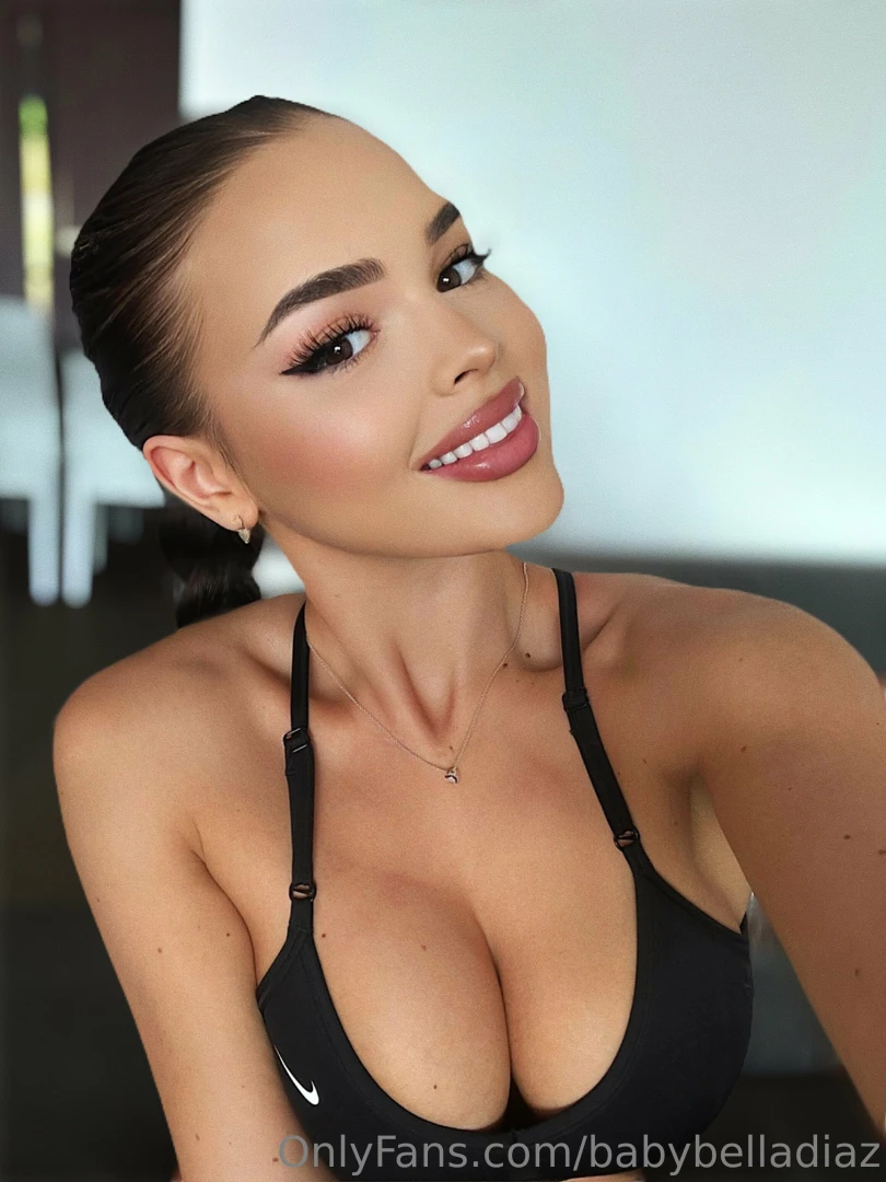 Ready to work out let me stretch something first 