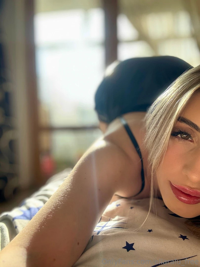 Ellaralu grabeste-te sa ma dezbraci 