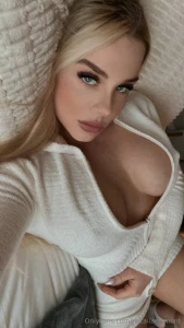 Do these curves look like trouble to you because i m ready to be your