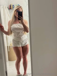 My thighs aren t the only thing that s thick part 1