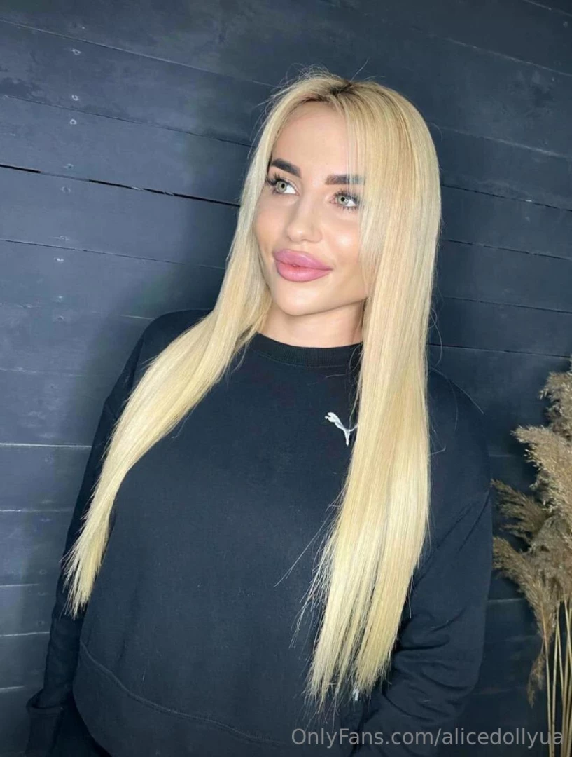 I can t change the wind direction but i can control the sails to 