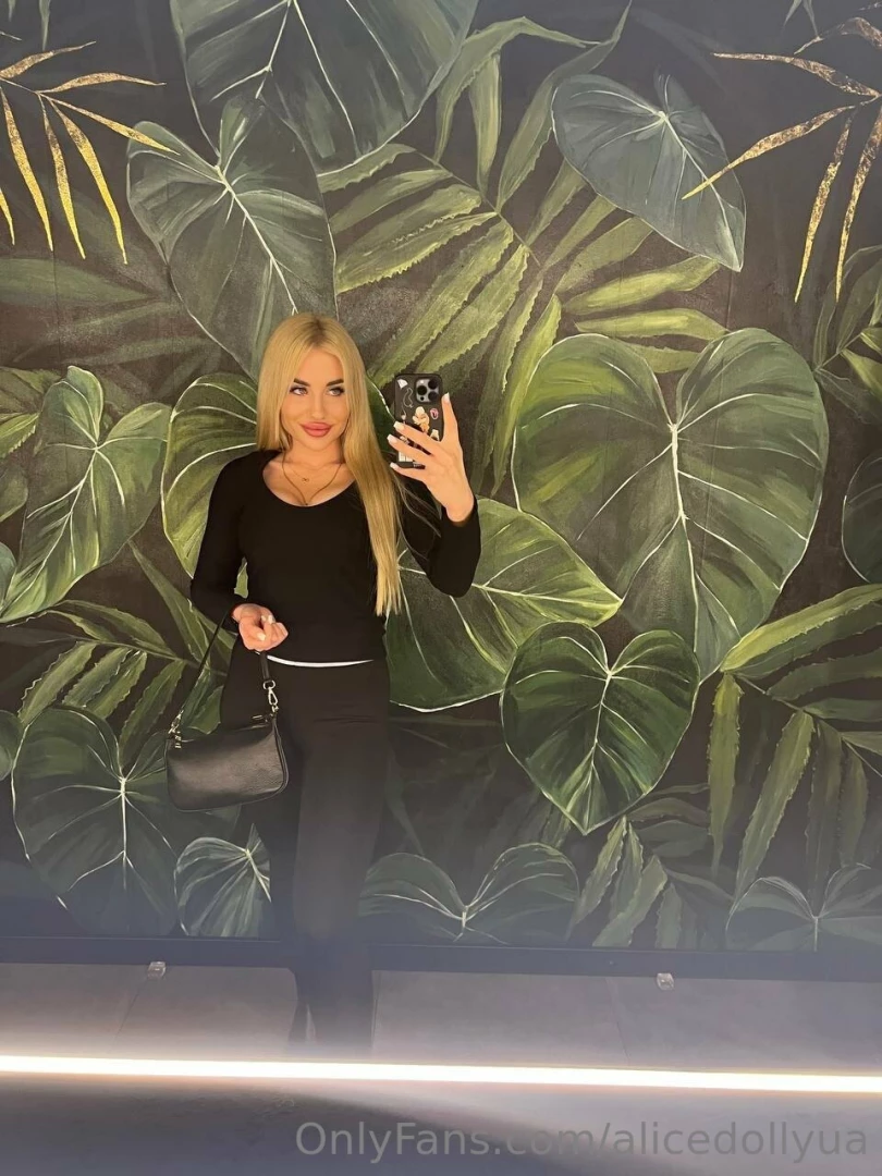 Sometimes life is like a painting we draw ourselves and the line isn t 