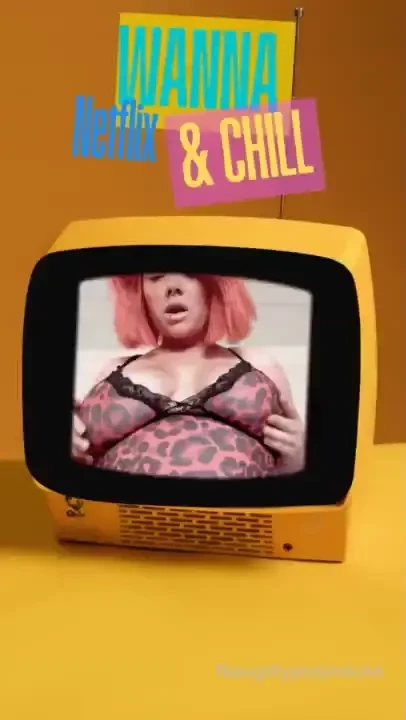 Wanna netflix and chill tip 10 and i will send you a video of what i 