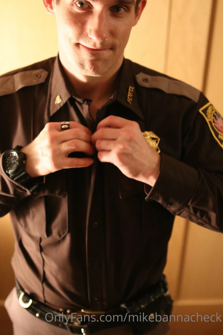 Sherriff uniform 
