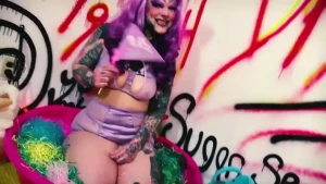 For halloween alt clown cutie inkie has decided to go as the easter