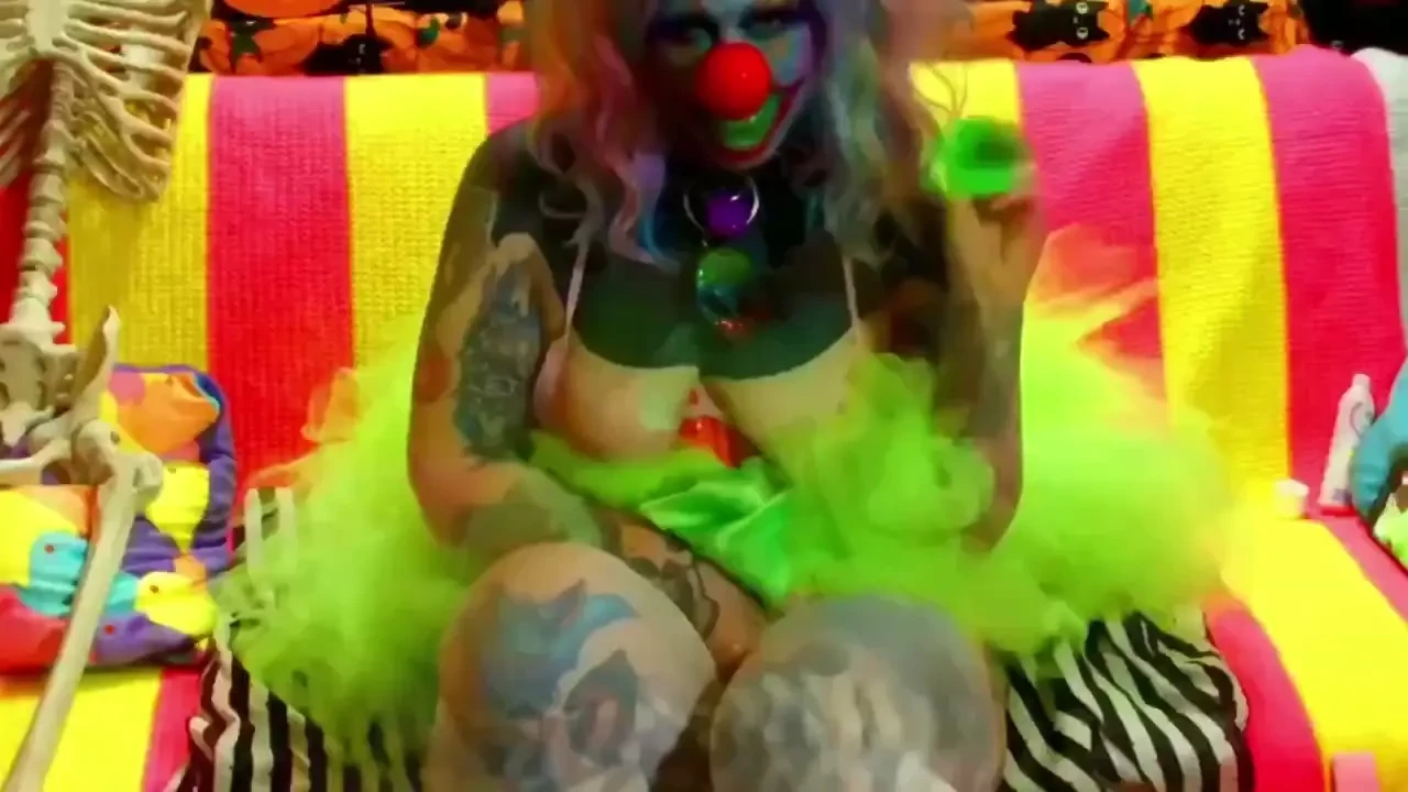 Halloween is cumming and so is inkie here s a cheeky little preview of 