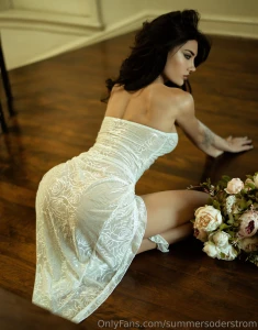 Worship her body cherish her mind