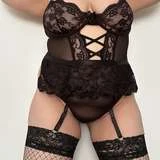 Curvaliciousx