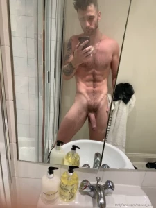 wolver-peen - I have no one to shower with so my third leg keeps me company 