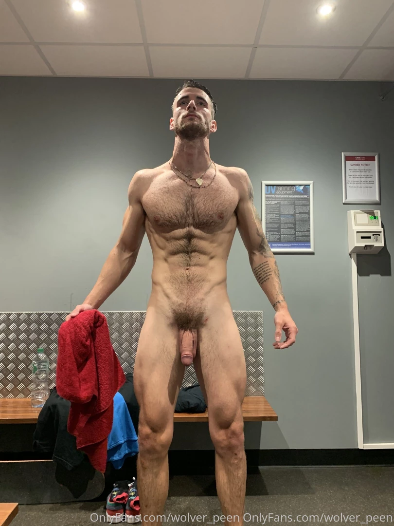 wolver-peen - What you think my foreskin pulled back or foreskin in natural position 