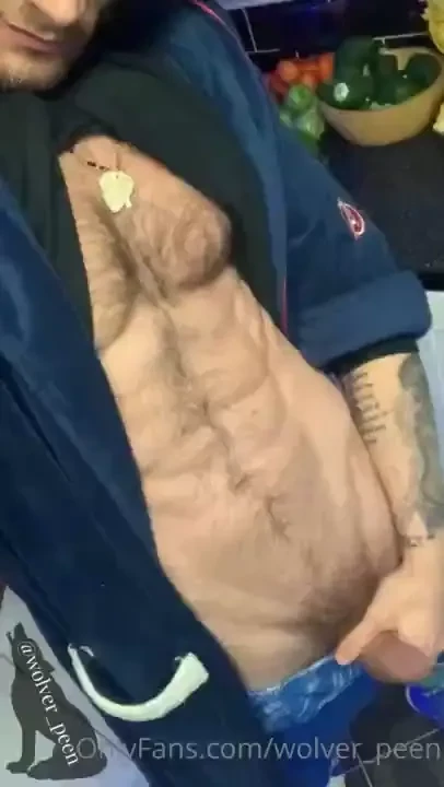 Who would play with my willy while i make food 