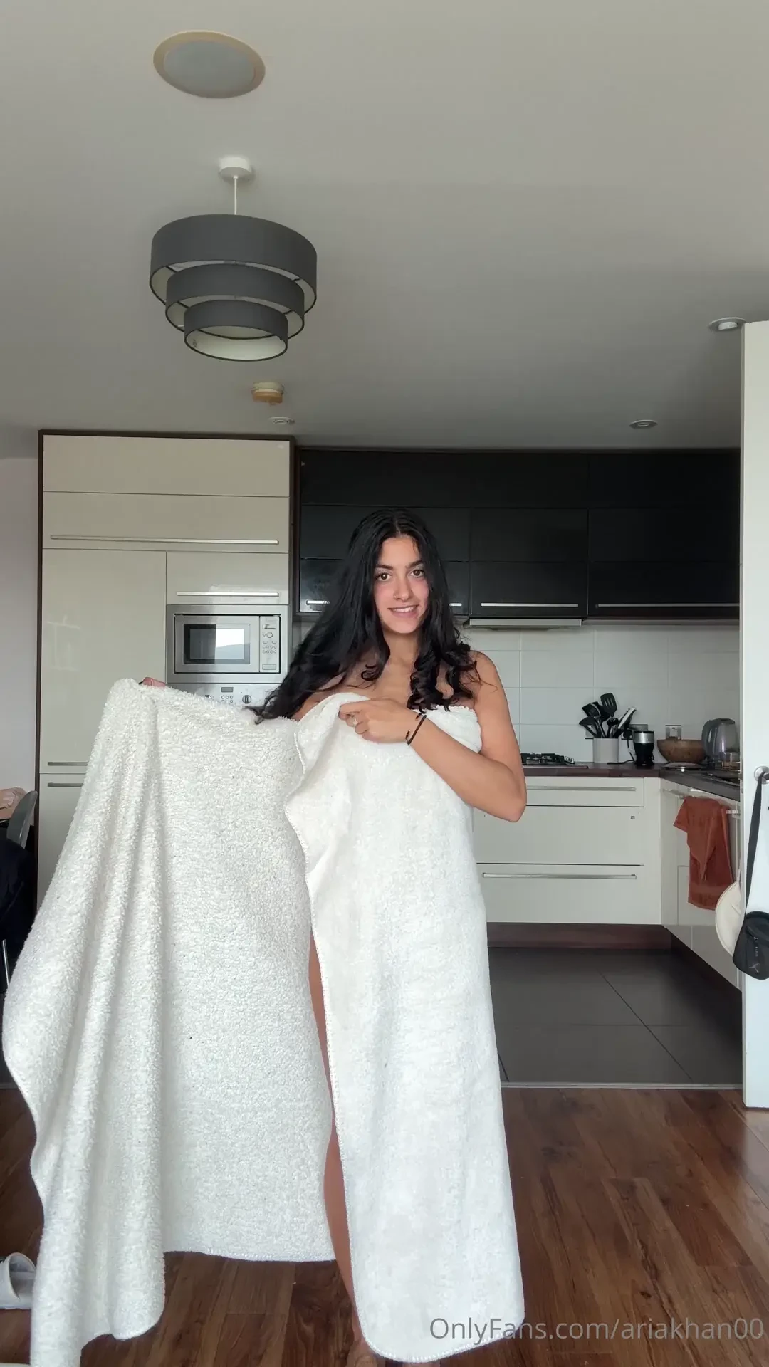 Towel drop but it s actually a blanket 
