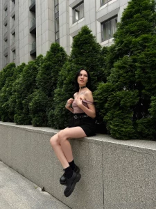 Am i too dreamy maybe i just need some d inside of me