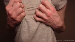 Today i will show you nipples and small tits play squeezing my nipples