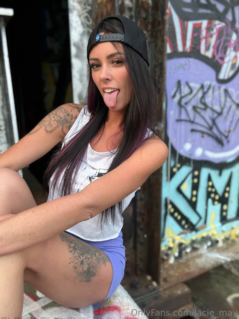 Good afternoon how cool is this for picture spot part 1 