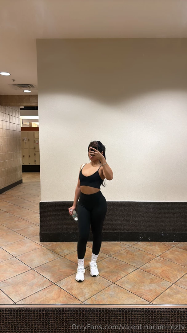 I love wearing black clothes 