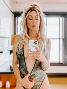 Last minute livestream tonight who s around maybe 8pm pst or so