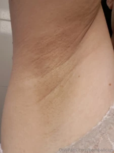 Right or left which is your favorite armpit