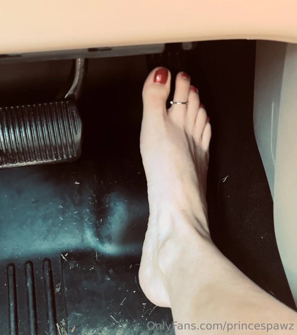 Anybody like barefooted driving full vid coming soon 