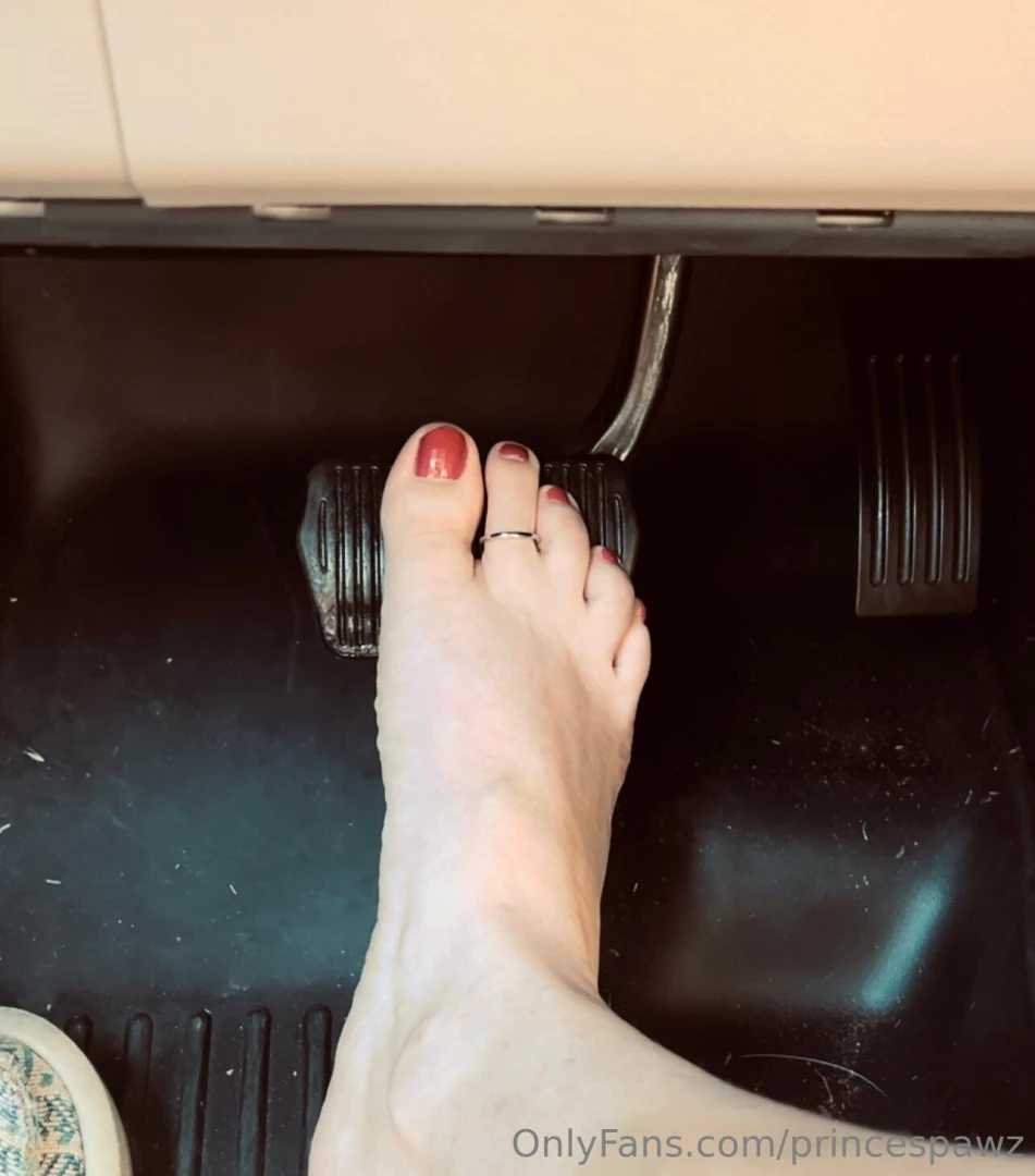 Anybody like barefooted driving full vid coming soon part 1 