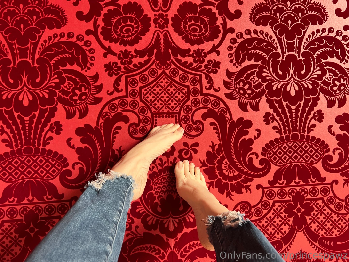 Lady in red part 409 