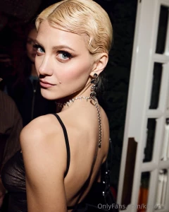Evening muse