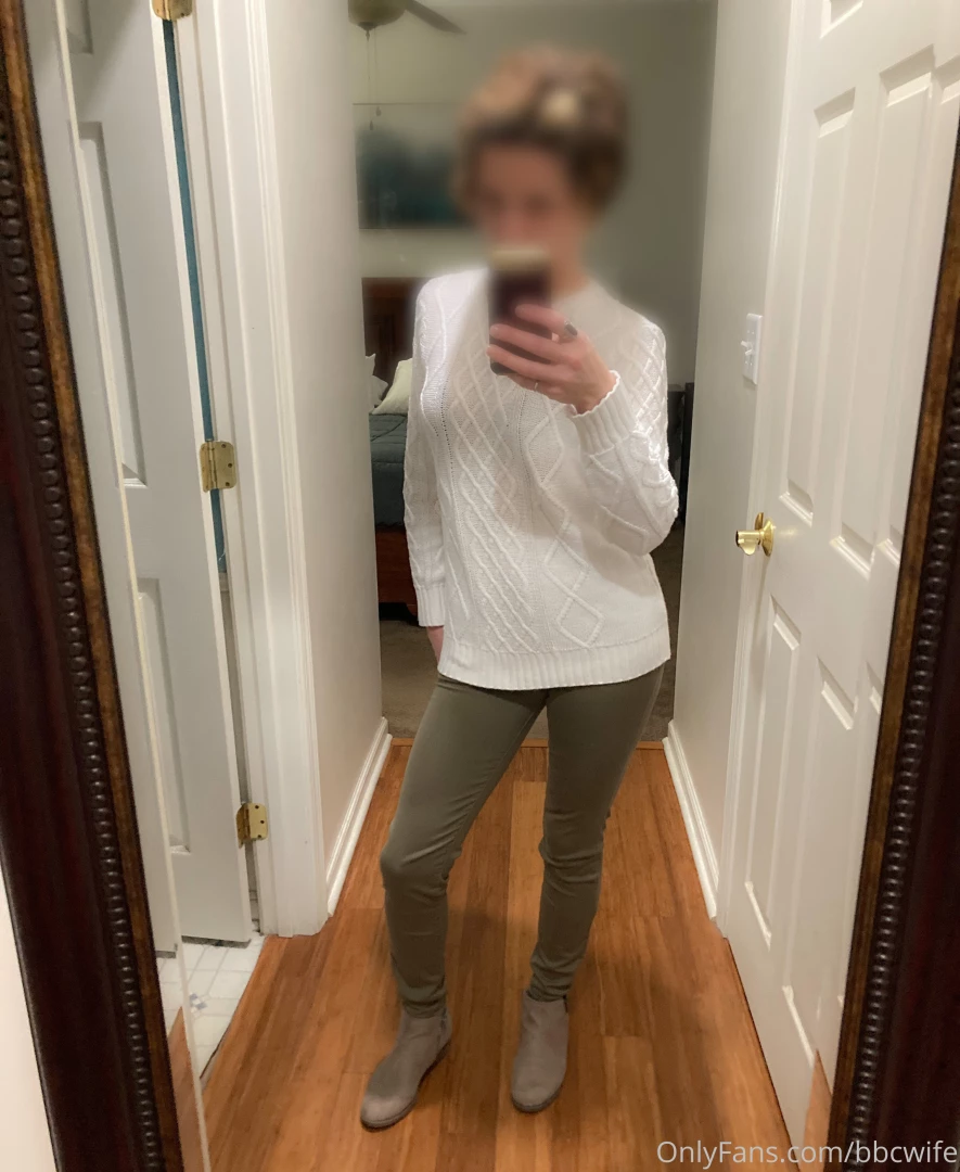 Good morning fans tight pants and panty lines to start your thursday part 2 