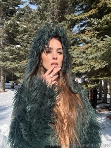 Sub to spicy minx for this shoot