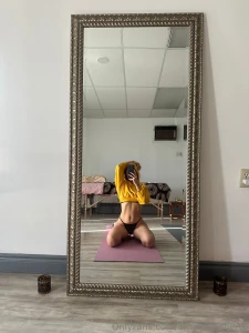 Check your dms for my new yoga lingerie bundle part 1