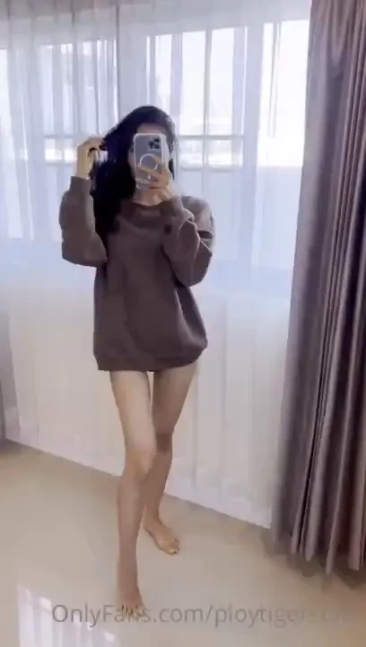 Which outfits do you want to see in my xxx videos part 2 