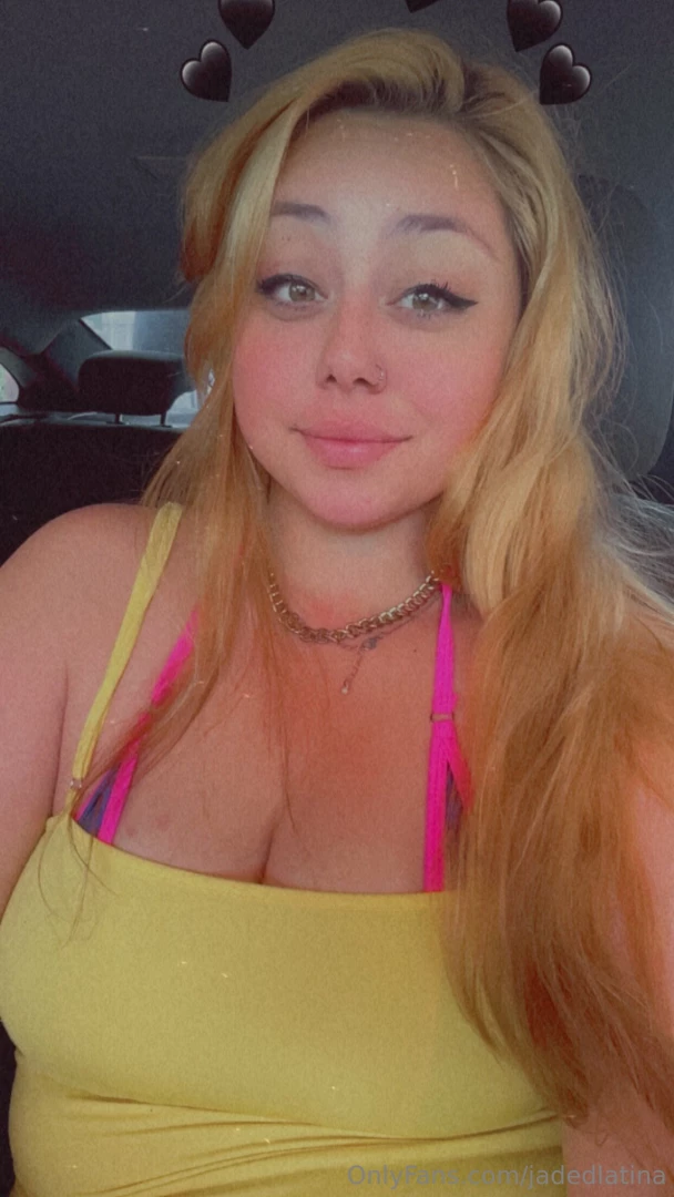 Pay to play who knows jade best what s my favorite hobby guess right 