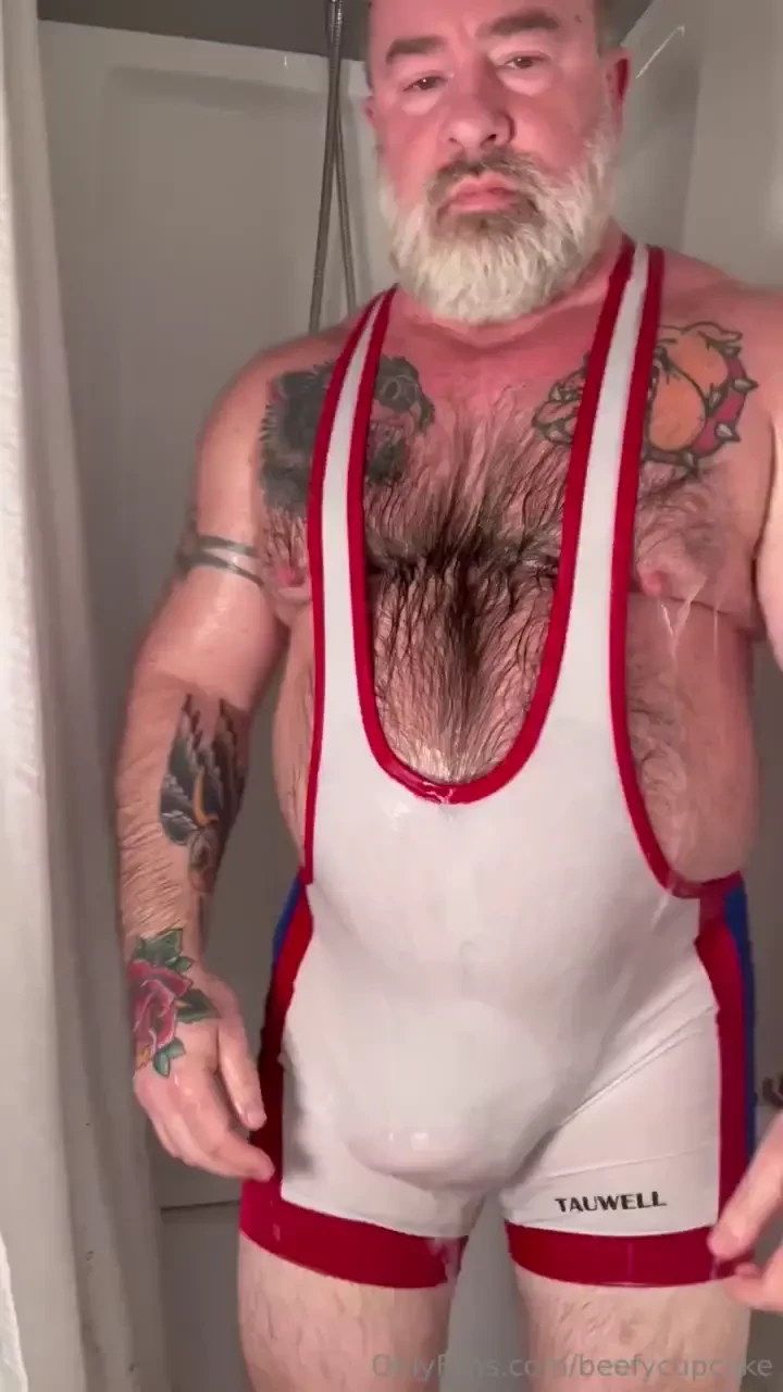 Come shower with dad after the meet 