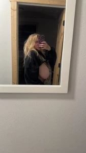 Like this post only if you like big titties