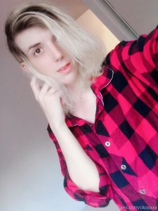 Just showered post work does this shirt make me look gay