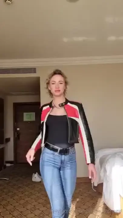Playing with my tits 