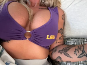 Who s gonna win today in the college playoffs let me know who wins