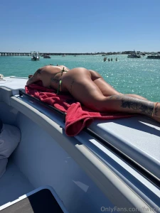 Some crab island fun