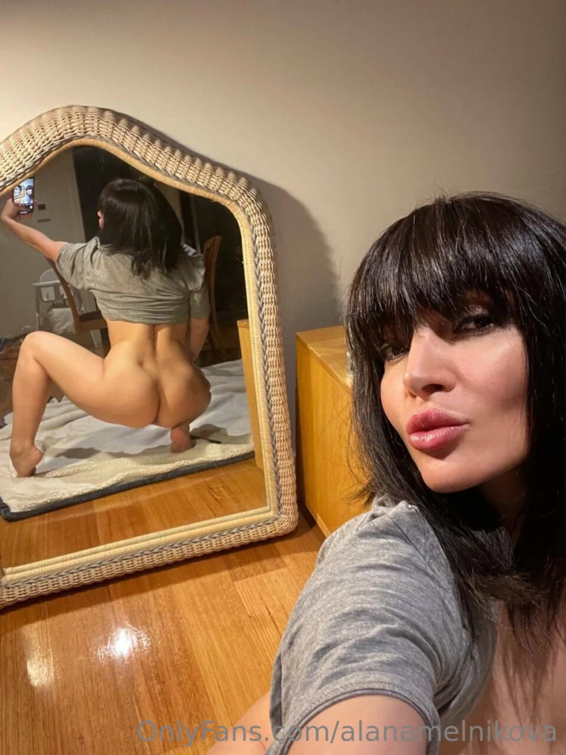 Your hot wifey nikki kx loves to stretch her pussy she loves deep part 74 