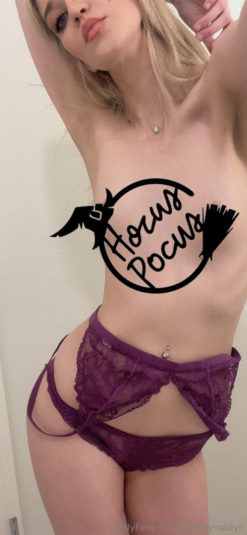 The only way to get the original nude version of these photo s is to part 4 