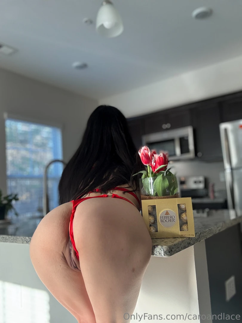 Happy valentines babe wait omg i forgot part of the present don t look 