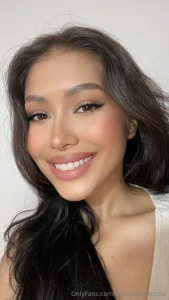 Mirror mirror tell him i m his fantasy