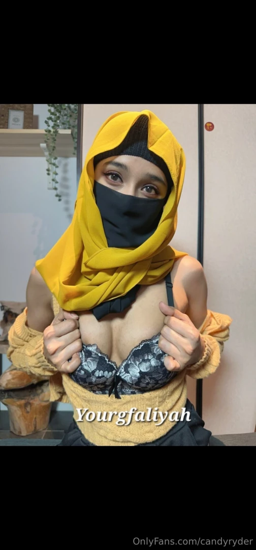 Yourgfaliyah onlyfans com yourgfaliyah tri part 1 